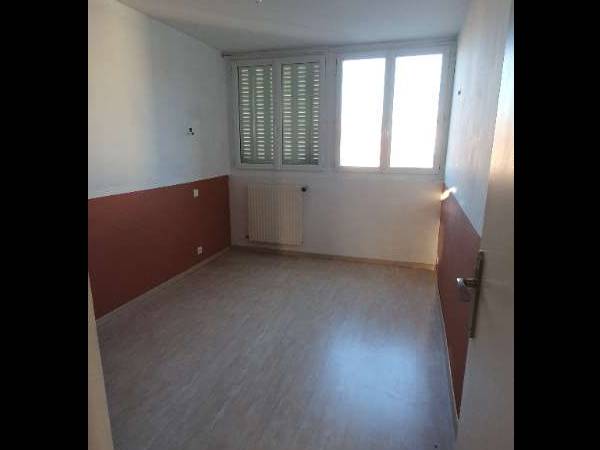 Colocation / Appartement 3 pièces de 72 m², Grenoble, Avenue Jeanne d'Arc / Photo 2