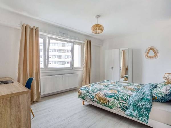 Colocation / Appartement 4 pièces de 94 m², Strasbourg, Rue de la Canardière / Photo 2