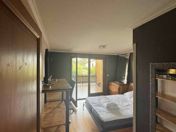Colocation / Appartement 4 pièces de 450 m², Veigy-Foncenex, Route des Gravannes / Photo 13