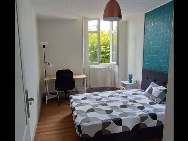 Colocation / Maison 7 pièces de 180 m², Châteauroux, Avenue Saint-pierre / Photo 2