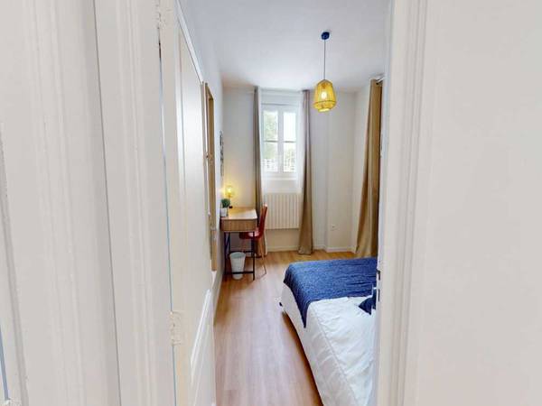 Colocation / Appartement 5 pièces de 120 m², Bordeaux, Rue des Étables / Photo 2