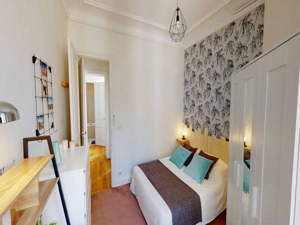 Colocation / Appartement 8 pièces de 190 m², Paris, Boulevard Malesherbes - Bat B / Photo 2