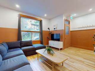 Colocation / Appartement 4 pièces de 90 m², Montréal