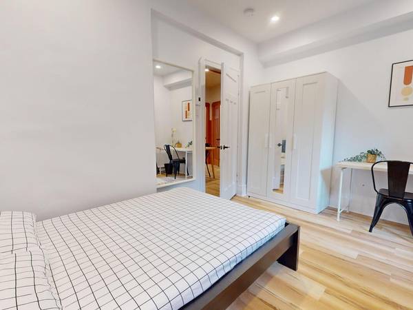 Colocation / Appartement 4 pièces de 90 m², Montréal / Photo 11
