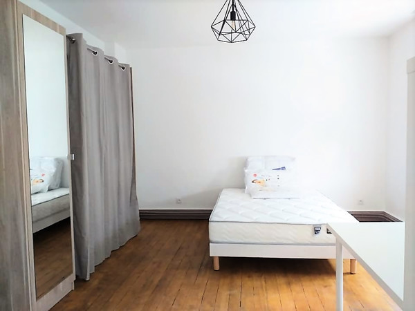 Flatsharing / 4-bedroom flat · 69 m², Strasbourg, Allée des Comtes / Photo 2