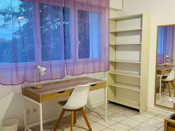 Colocation / Appartement 6 pièces de 100 m², Créteil, Rue Juliette Savar / Photo 2