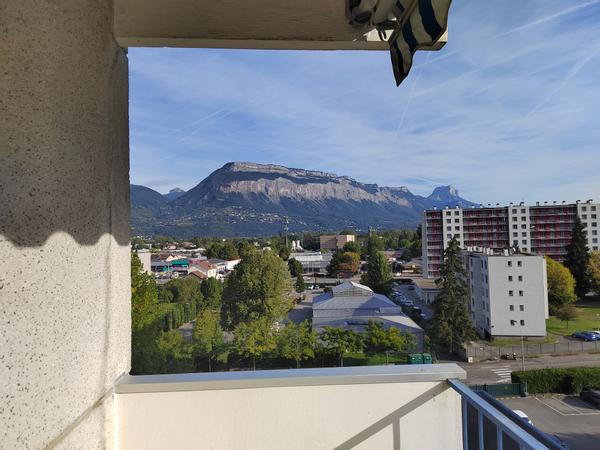Colocation / Appartement 5 pièces de 105 m², Saint-Martin-d'Hères, Rue Jean Jacques Rousseau / Photo 2