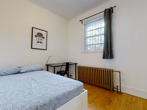 Colocation / Appartement 7 pièces de 220 m², Montréal / Photo 16
