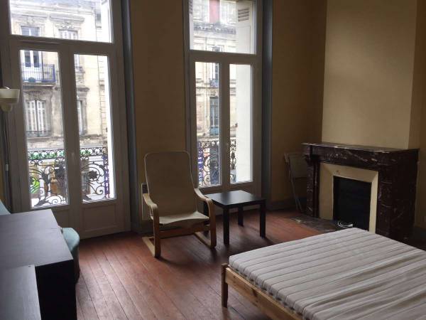 Colocation / Appartement 3 pièces de 42 m², Bordeaux, Cours de l'Yser / Photo 2