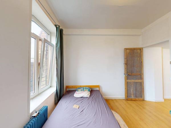 Colocation / Appartement 7 pièces de 155 m², Roubaix, Avenue des Nations Unies / Photo 2
