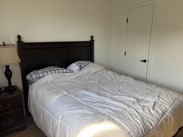 Chambre chez l'habitant / Appartement 4 pièces de 1234 m², Longueuil, Rue Mcgill / Photo 2