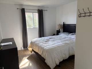 Chambre chez l'habitant / 4 rooms apartment · 1234 m², Longueuil, Rue Mcgill