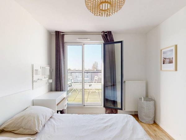 Colocation / Appartement 5 pièces de 89 m², Bobigny, Avenue Édouard Vaillant / Photo 2