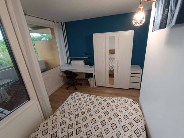 Colocation / Appartement 7 pièces de 107 m², Vénissieux, Rue Ludovic Bonin / Photo 2