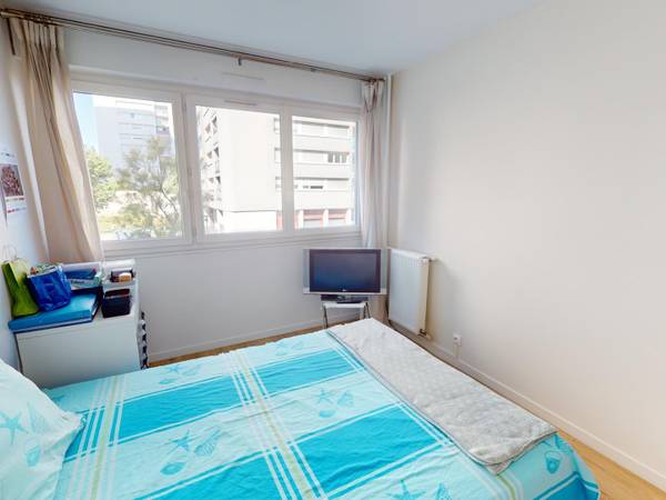Colocation / Appartement 6 pièces de 110 m², Rosny-sous-Bois, Rue Daguerre / Photo 2