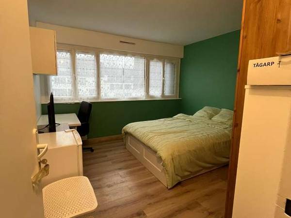 Colocation / Appartement 7 pièces de 86 m², Champs-sur-Marne, Allée du Bois Moussu / Photo 2