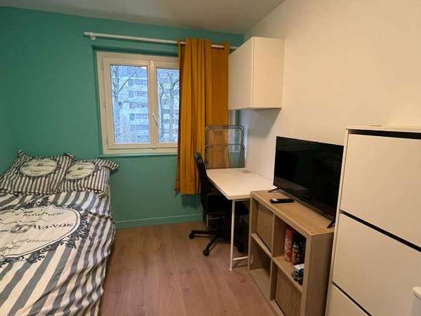 Colocation / Appartement 7 pièces de 86 m², Champs-sur-Marne, Allée du Bois Moussu / Photo 15