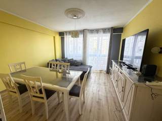 Room share, 5 rooms apartment, Hœnheim