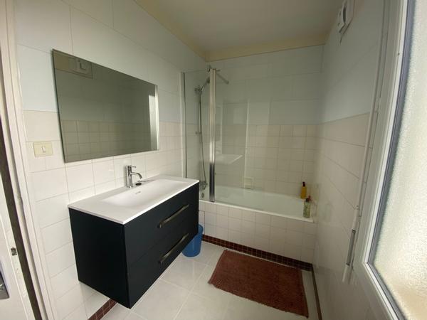 Flatsharing / 10-bedroom house · 200 m², Talensac, Rue Angélique Perrigault / Photo 2