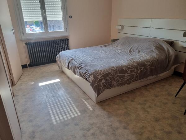 Flatsharing / 10-bedroom house · 200 m², Talensac, Rue Angélique Perrigault / Photo 11