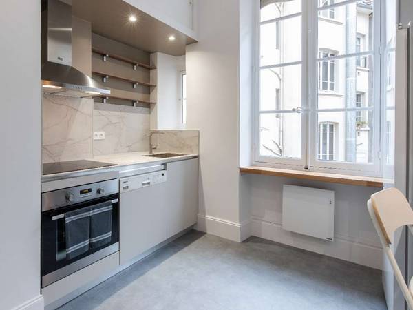 Colocation / Appartement 4 pièces de 90 m², Grenoble, Rue Paul Bert / Photo 2