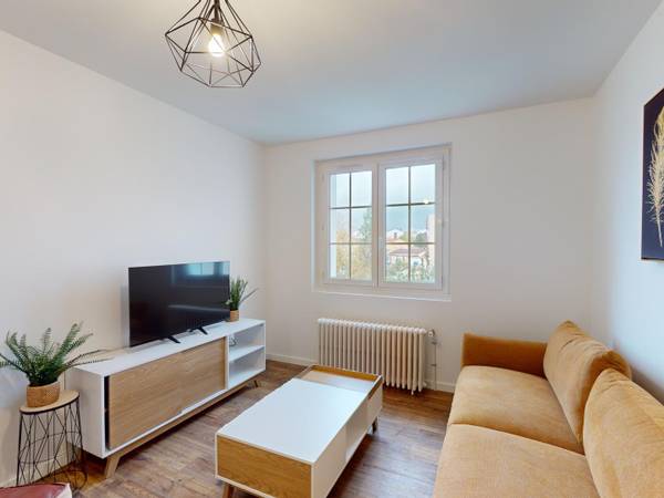 Colocation / Maison 6 pièces de 139 m², Poitiers, Rue des Pommiers / Photo 2