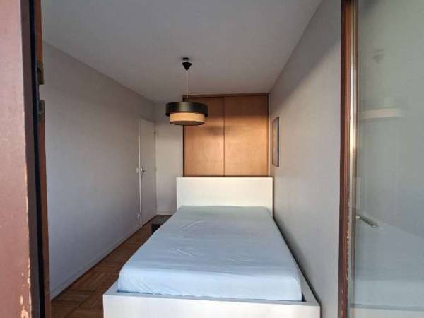 Colocation / Appartement 8 pièces de 95 m², Saint-Ouen-sur-Seine, Avenue Gabriel Péri / Photo 2