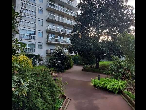 Colocation / Appartement 5 pièces de 104 m², Paris, Rue des Grands Champs / Photo 2