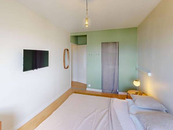 Colocation / Appartement 5 pièces de 101 m², Lyon, Rue de Montribloud / Photo 10
