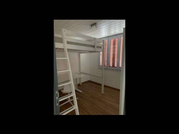 Colocation / Appartement 4 pièces de 90 m², Saint-Martin-d'Hères, Avenue Gabriel Peri / Photo 2