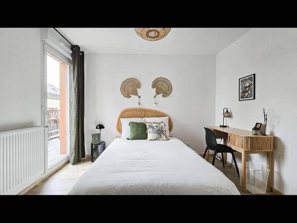 Colocation / Appartement 4 pièces de 80 m², Noisy-le-Grand / Photo 2