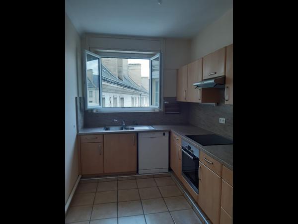 Colocation / Appartement 9 pièces de 192 m², Orléans, Rue du Colombier / Photo 13