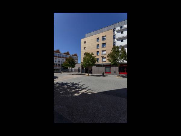 Location / Résidence 1 pièce de 18 m², Châtillon, 4 All. Edgar Brandt / Photo 2