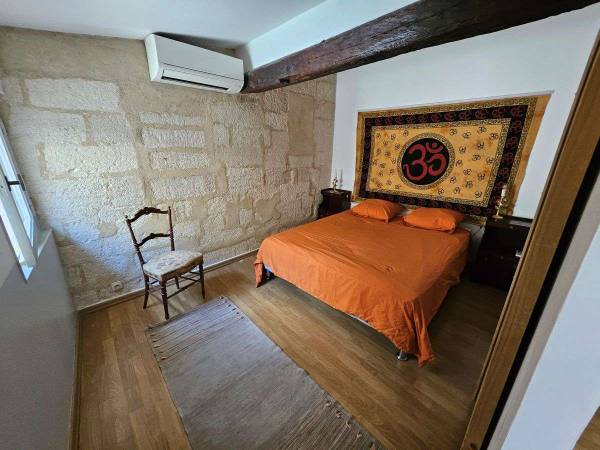 Colocation / Appartement 3 pièces de 90 m², Avignon, Rue des Trois Faucons / Photo 2