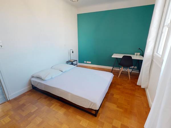 Flatsharing / 4-bedroom flat · 101 m², Clermont-Ferrand, Boulevard Lafayette / Photo 2