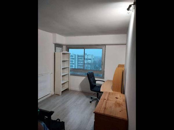 Chambre chez l'habitant / Appartement 6 pièces de 110 m², Massy, Allée Albert Thomas / Photo 2