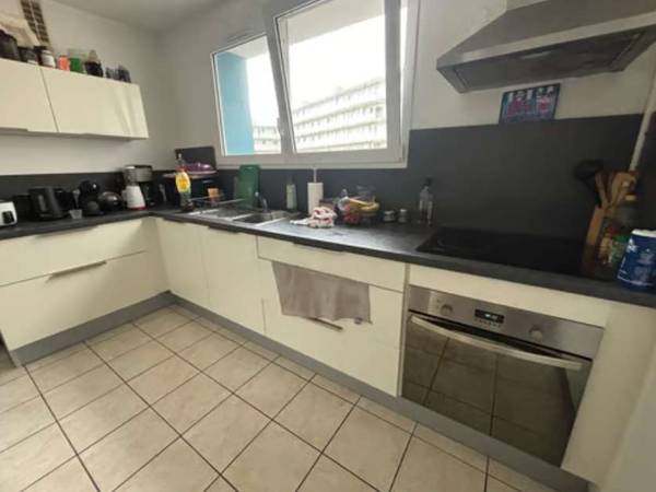 Colocation / Appartement 4 pièces de 84 m², Brest, Rue Henri Moissan / Photo 2