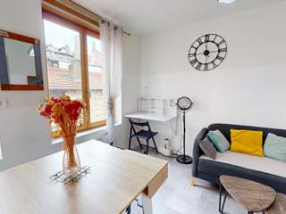 Location / Appartement 1 pièce de 23 m², Saint-Étienne, Rue des Martyrs de Vingré