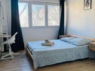 Room share / 4 rooms apartment · 72 m², Marseille, Avenue Camille Pelletan