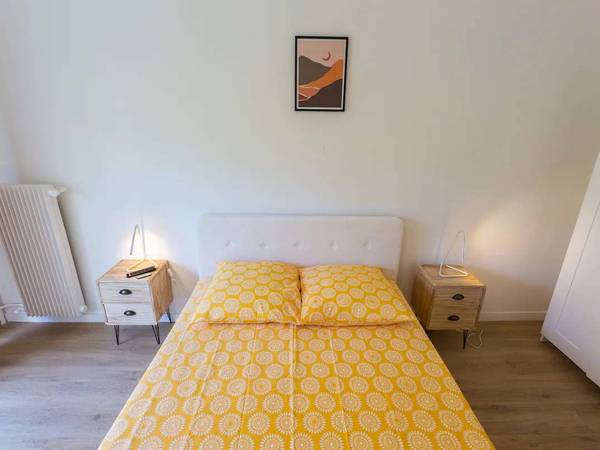 Colocation / Appartement 4 pièces de 72 m², Marseille, Avenue Camille Pelletan / Photo 2