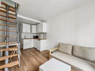 Rental / 2 rooms apartment · 18 m², Paris, Rue Laurence Savart