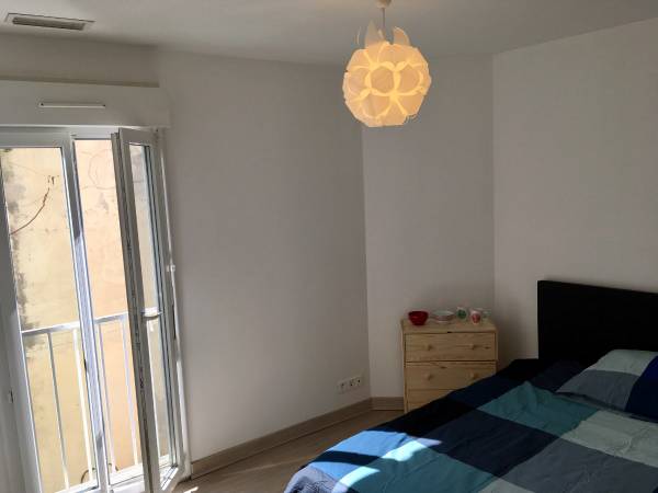 Colocation / Appartement 3 pièces de 43 m², Toulon, Rue Jean Trinchero / Photo 3