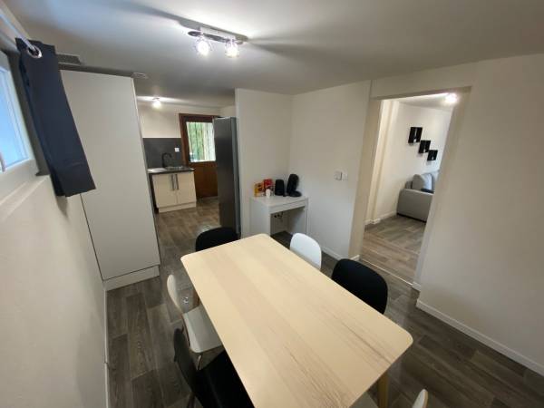 Colocation / Maison 7 pièces de 100 m², Saint-Martin-d'Hères, Avenue Jean Jaurès / Photo 8