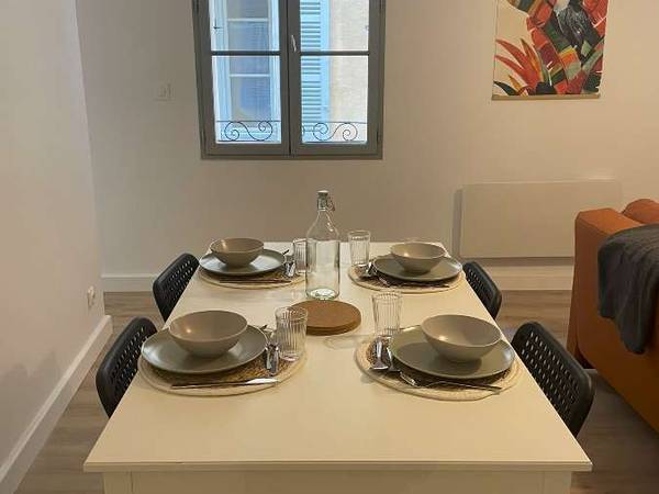 Colocation / Appartement 4 pièces de 70 m², Toulon, Rue de l'Humilité / Photo 2