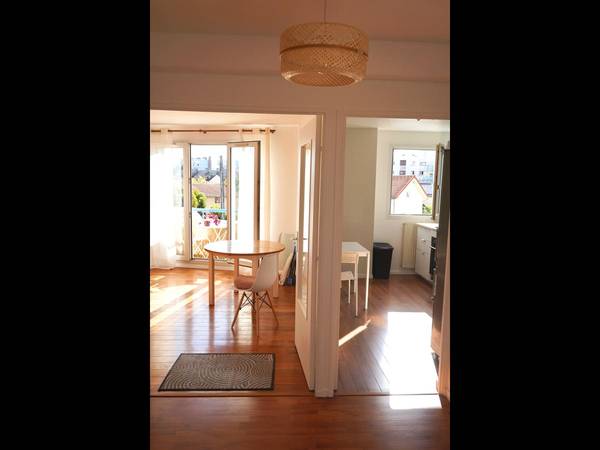 Coliving / Appartement 5 pièces de 99 m², Bobigny, Place du 11 Novembre 1918 / Photo 10