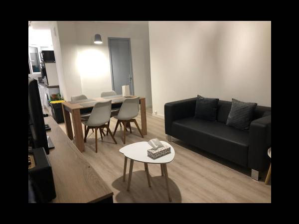 Colocation / Appartement 3 pièces de 50 m², Pessac, 1 Allée des Kochias / Photo 2