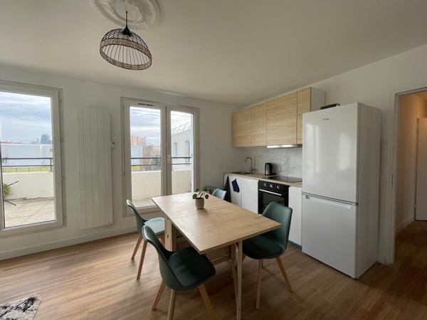 Colocation / Appartement 5 pièces de 83 m², Nanterre, avenue de la République / Photo 2