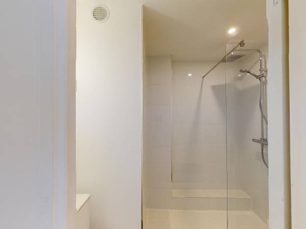Colocation / Appartement 5 pièces de 81 m², Créteil, Boulevard Montaigut / Photo 2