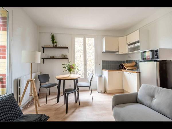 Colocation / Appartement 3 pièces de 52 m², Noisy-le-Sec, Avenue Victor Hugo / Photo 2