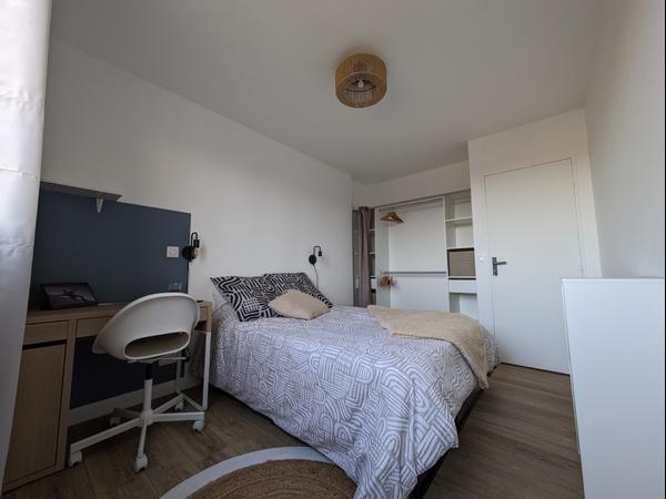 Colocation / Appartement 5 pièces de 101 m², Le Mans, rue Louise Michel / Photo 2